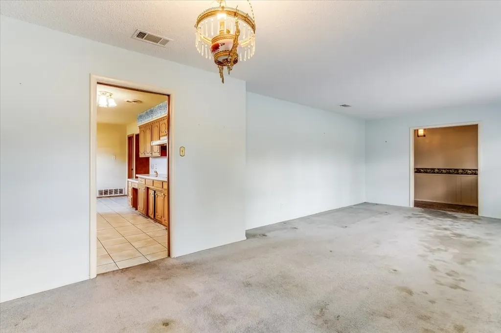 1706 Stagecoach Drive Pantego TX 76013