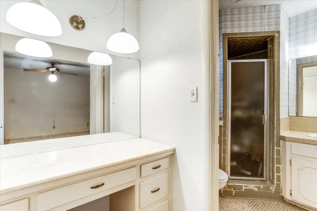 1706 Stagecoach Drive Pantego TX 76013