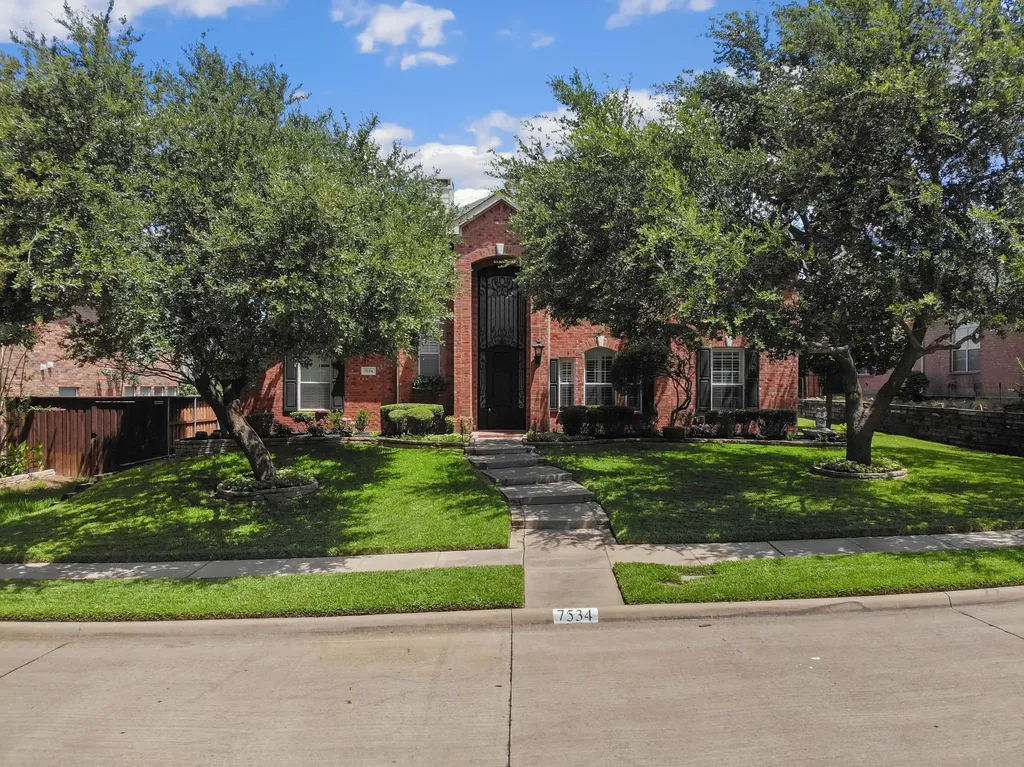 7534 Chinaberry Lane Frisco TX 75033