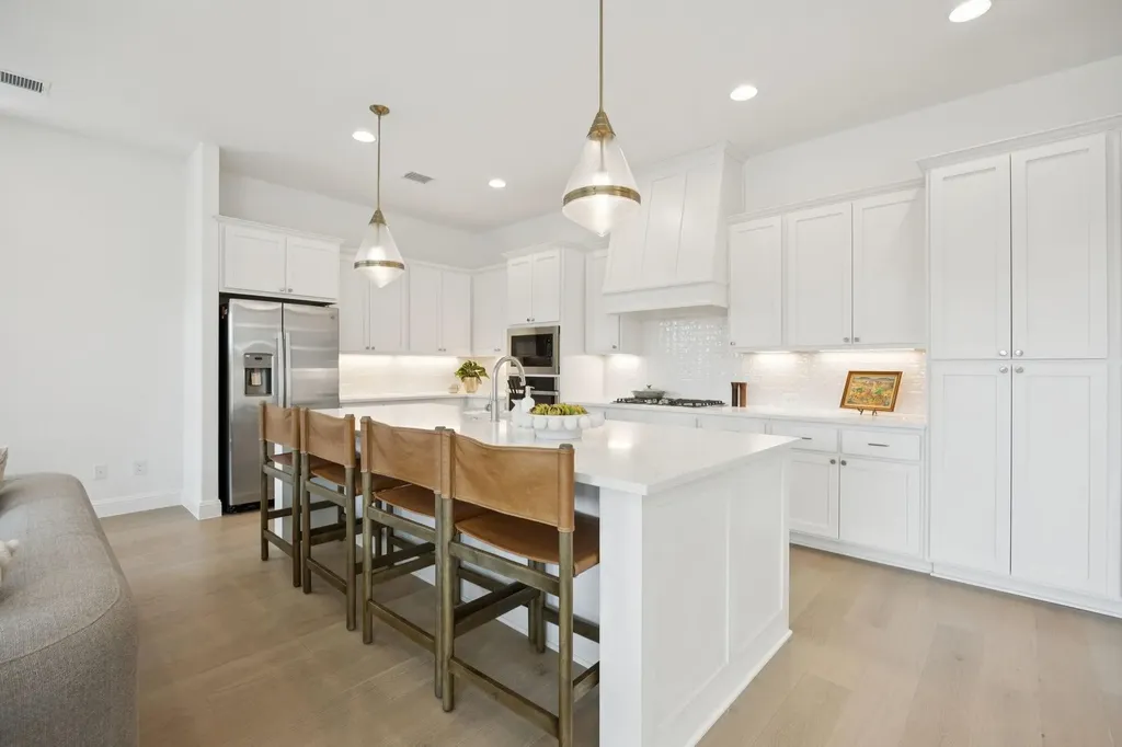 9348 Charlie Lane Dallas TX 75238