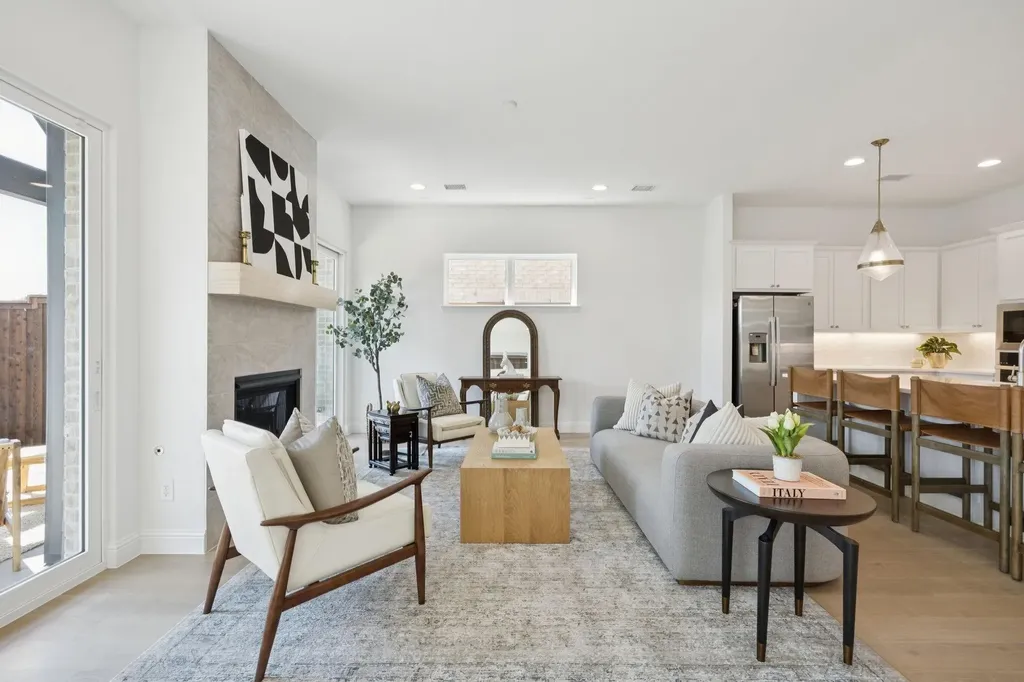9348 Charlie Lane Dallas TX 75238