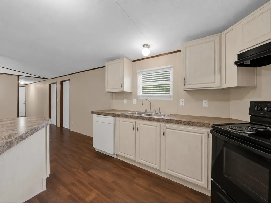 1909 Coral Road Pelican Bay TX 76020