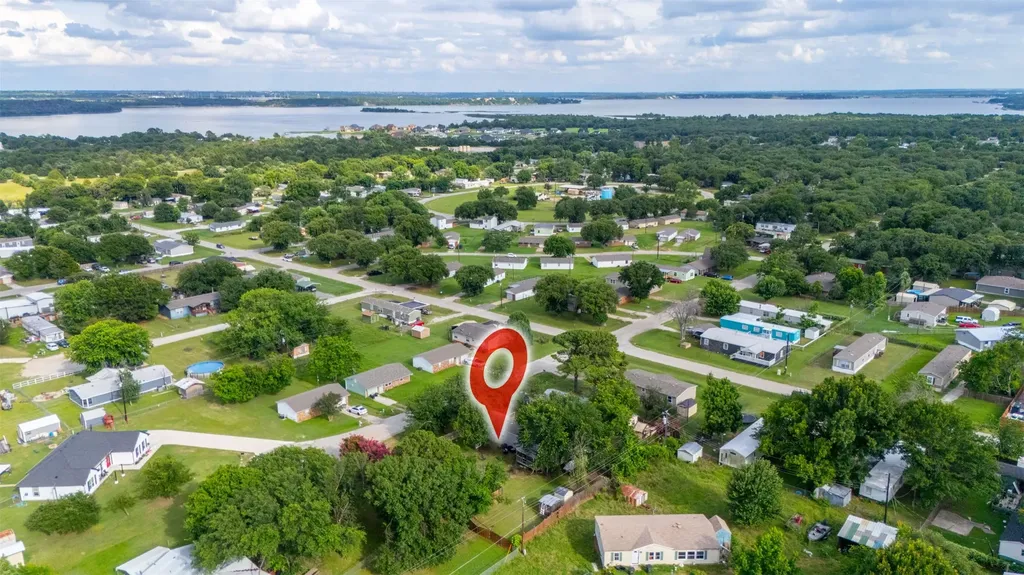 1909 Coral Road Pelican Bay TX 76020