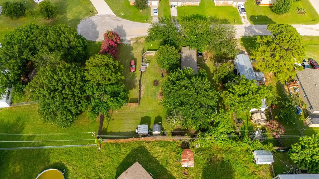 1909 Coral Road Pelican Bay TX 76020