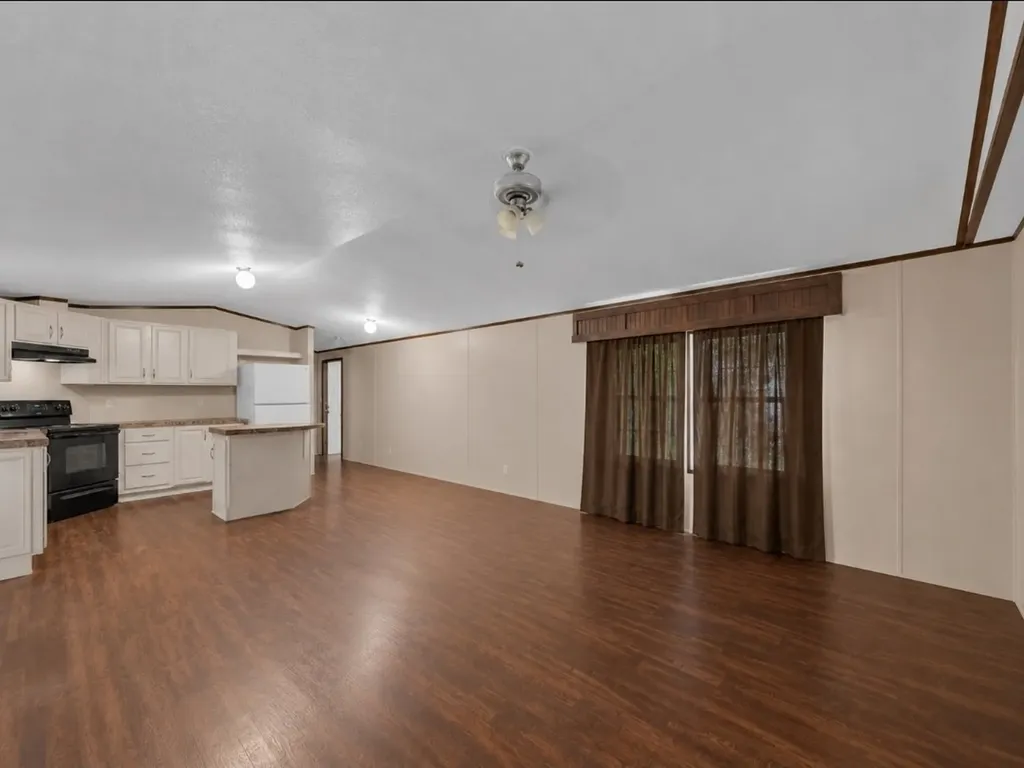 1909 Coral Road Pelican Bay TX 76020