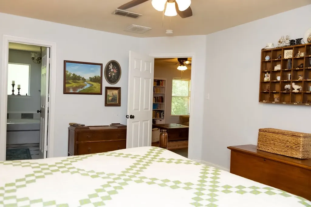 2137 Country Brook Drive Weatherford TX 76087