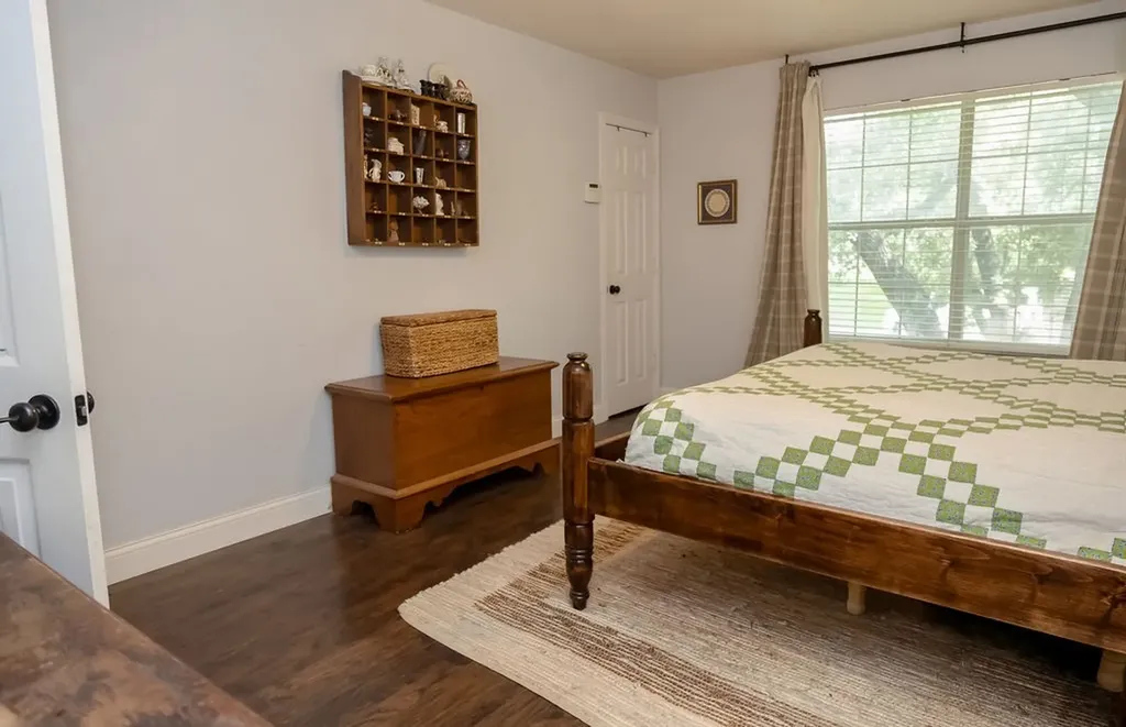 2137 Country Brook Drive Weatherford TX 76087