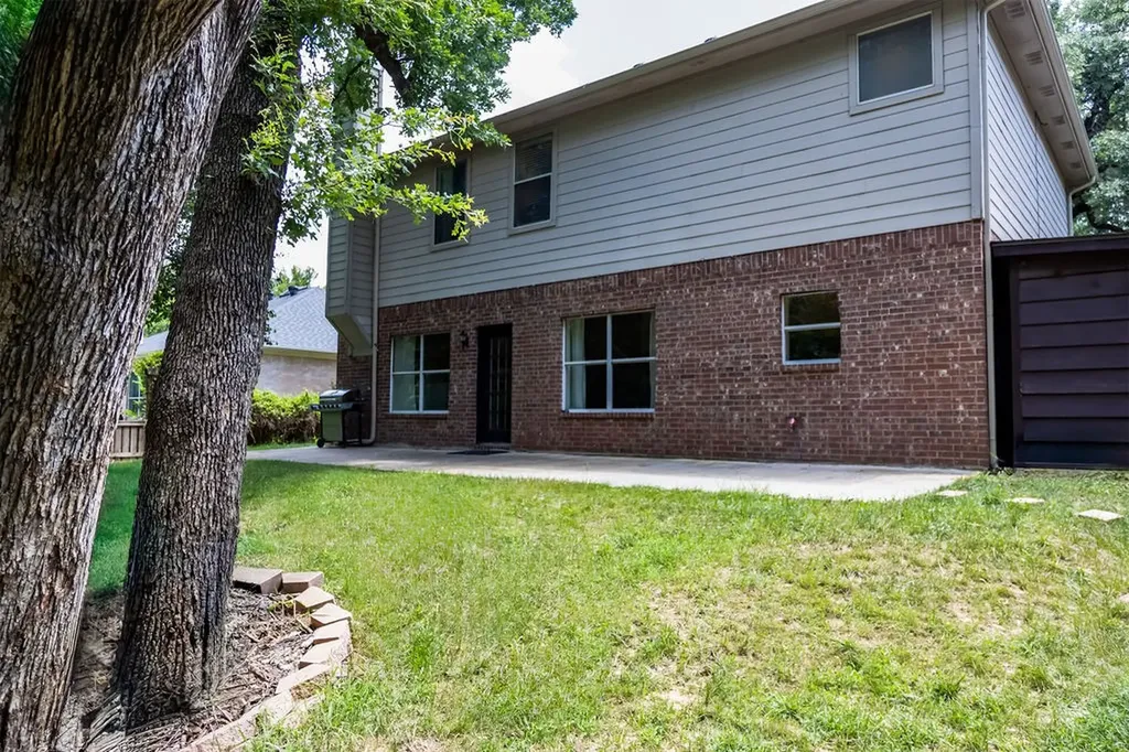 2137 Country Brook Drive Weatherford TX 76087