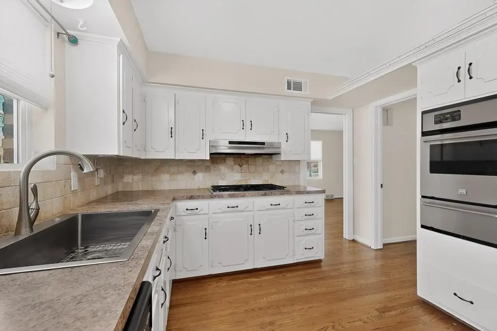 2120 Healey Drive Dallas TX 75228