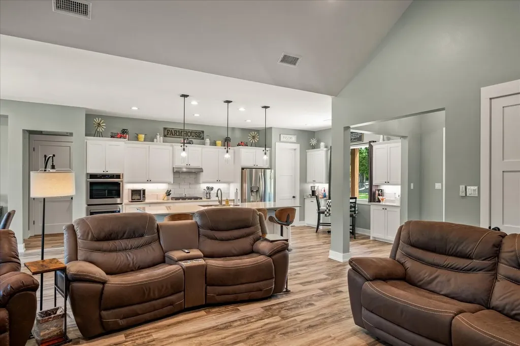 381 County Road 4945 Leonard TX 75452