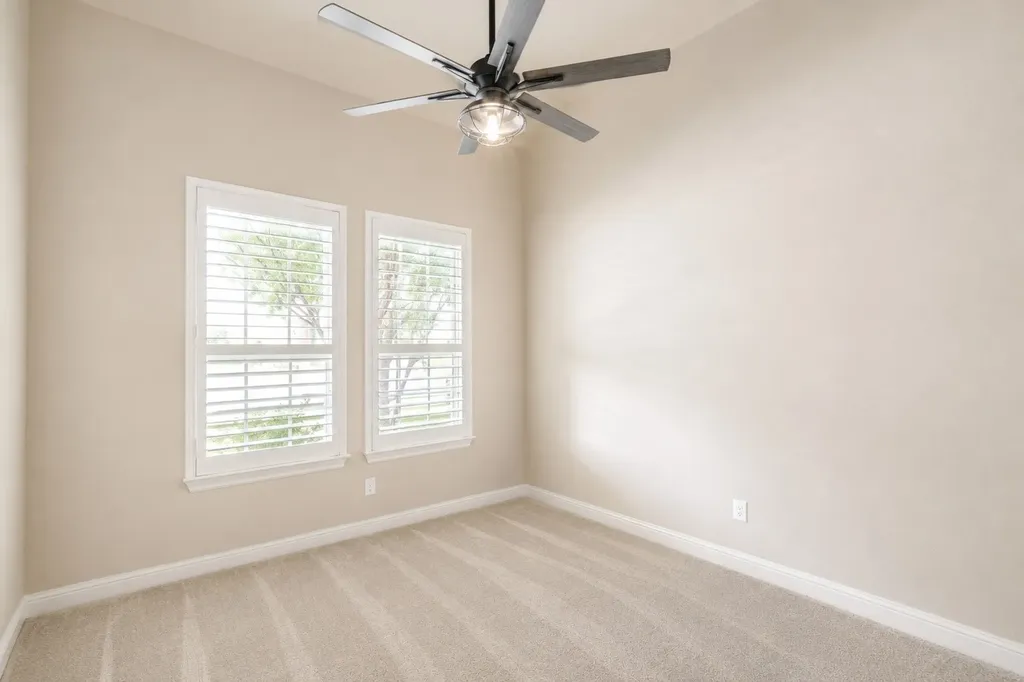 1115 Blue Lake Boulevard Arlington TX 76005