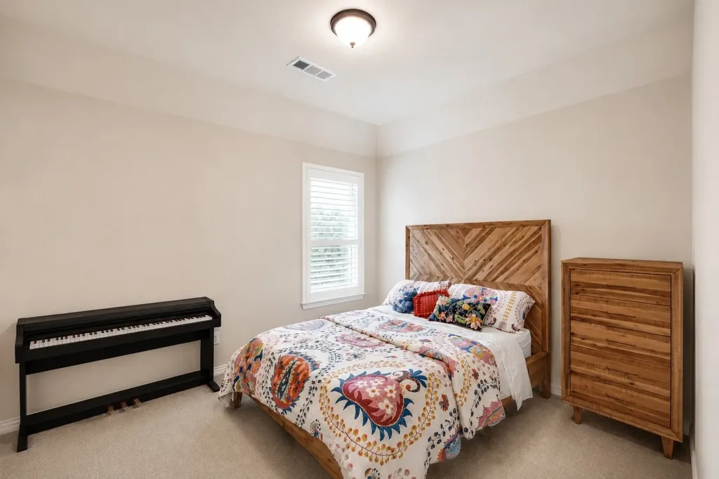 1115 Blue Lake Boulevard Arlington TX 76005