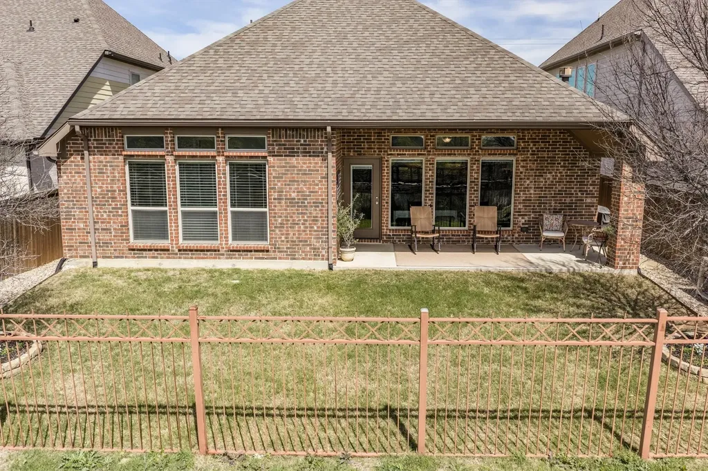 1647 Twistleaf Road Northlake TX 76226