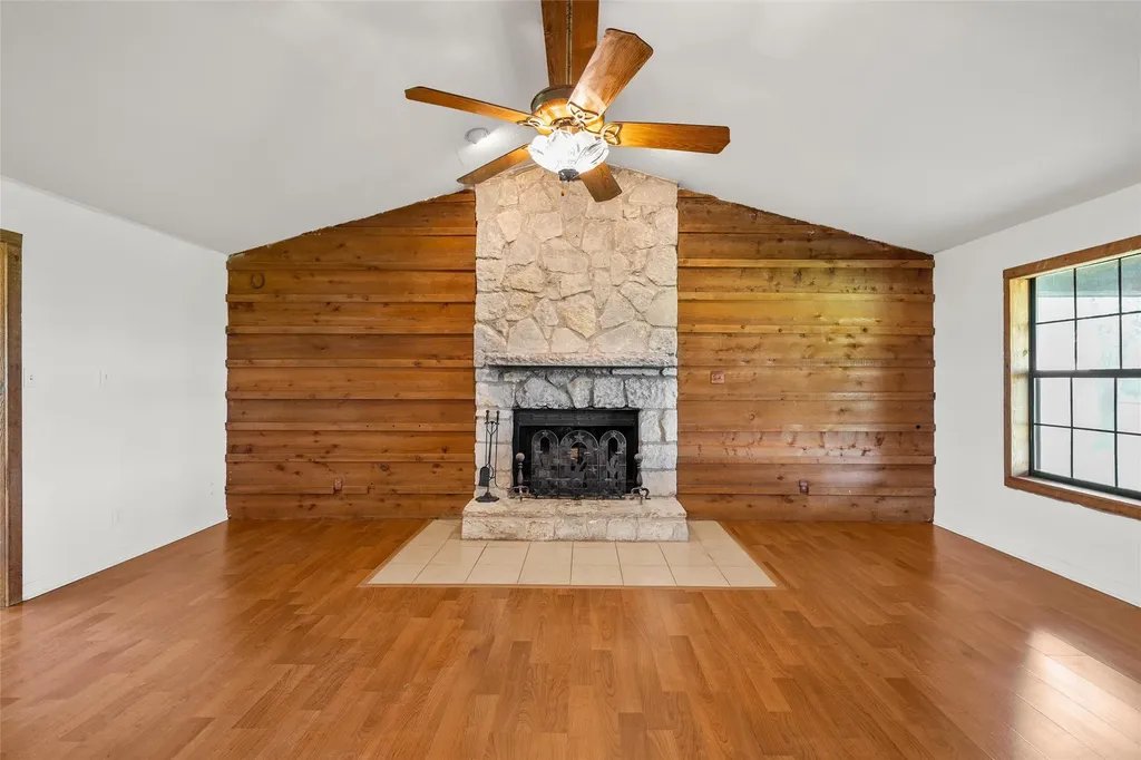 188 N Baese Road West TX 76691