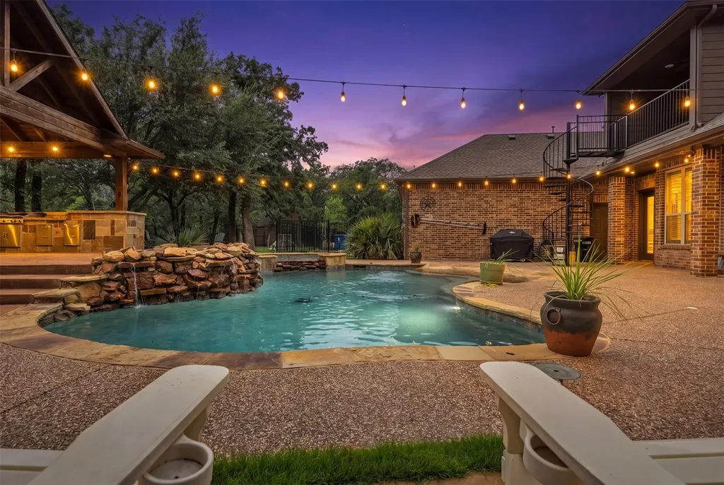 140 Eagles Peak Lane Double Oak TX 75077