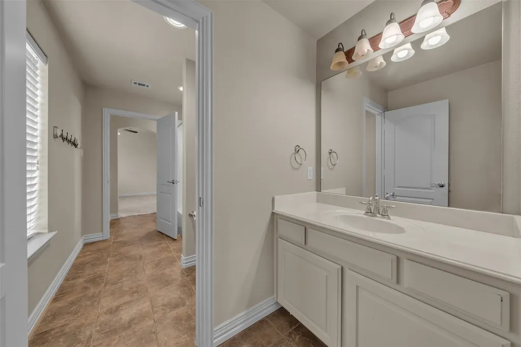 140 Eagles Peak Lane Double Oak TX 75077