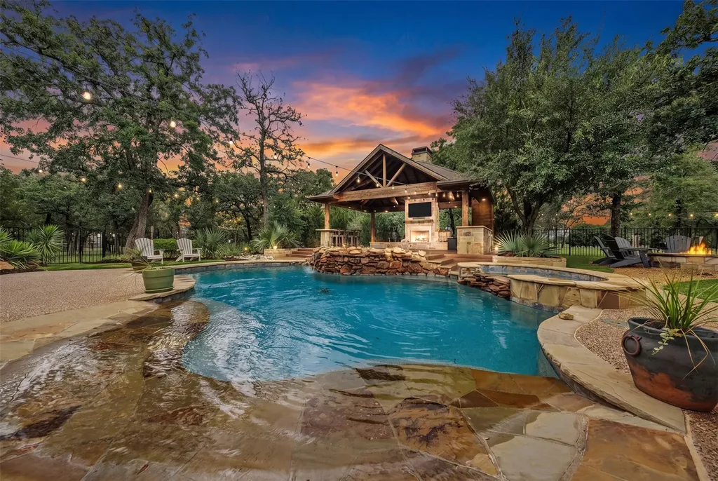 140 Eagles Peak Lane Double Oak TX 75077