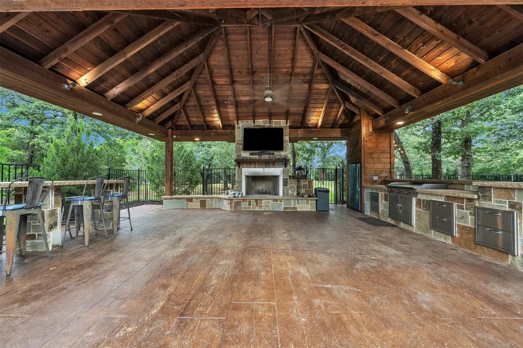 140 Eagles Peak Lane Double Oak TX 75077