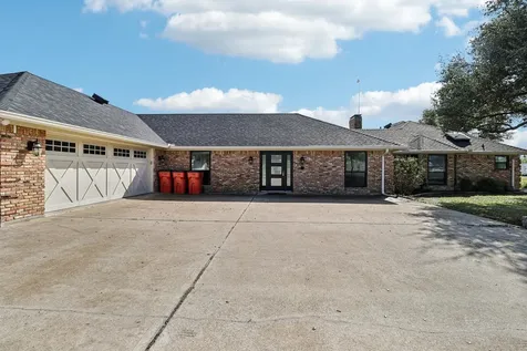 261 Meadowpark Mclendon Chisholm TX 75032