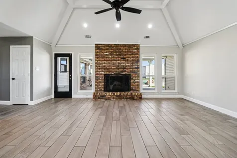 261 Meadowpark Mclendon Chisholm TX 75032