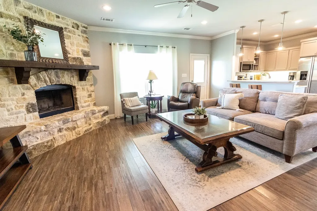 11171 Fm 3094 Scurry TX 75158
