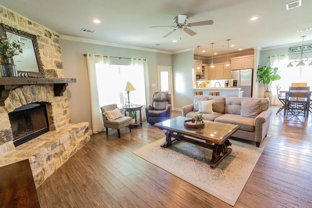 11171 Fm 3094 Scurry TX 75158