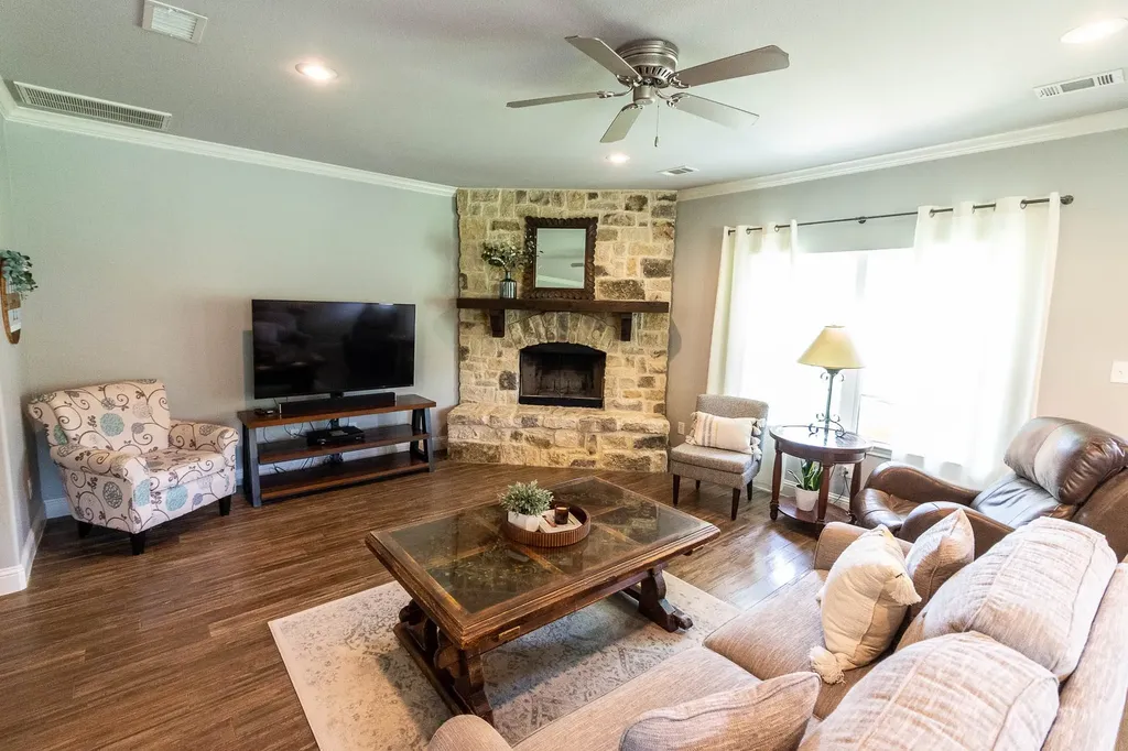 11171 Fm 3094 Scurry TX 75158