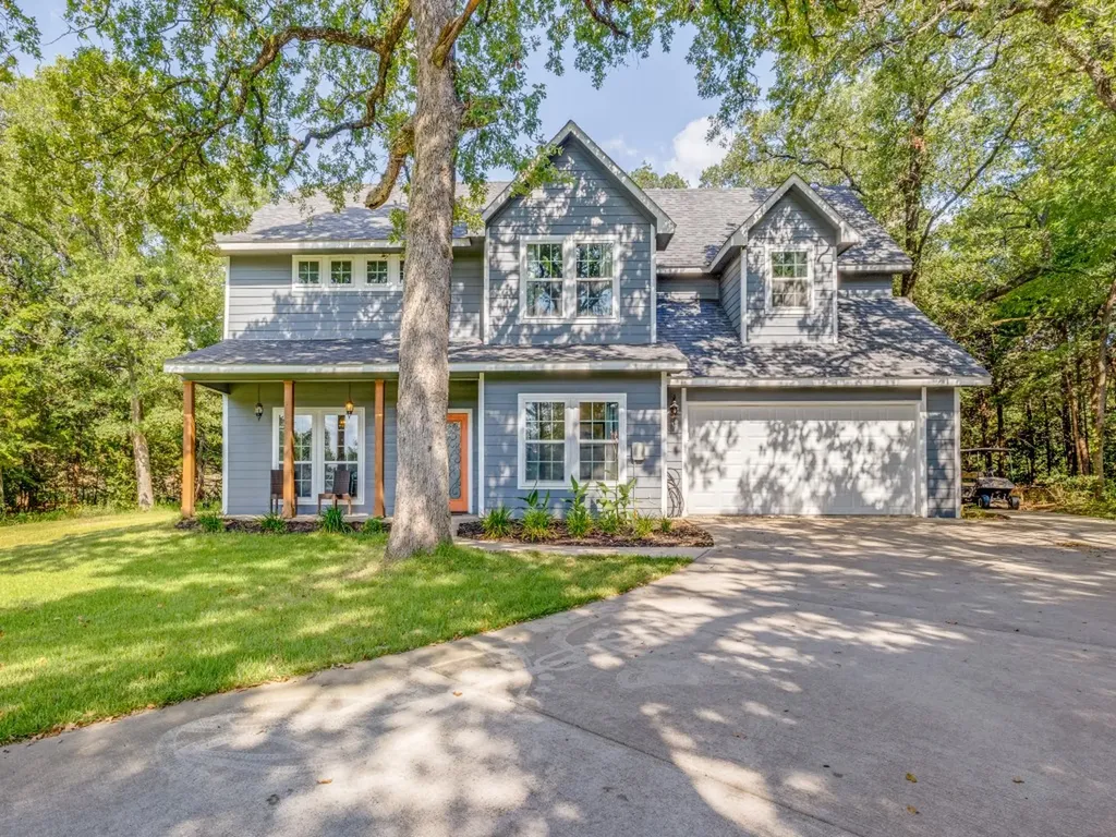 203 Pueblo Drive Lake Kiowa TX 76240