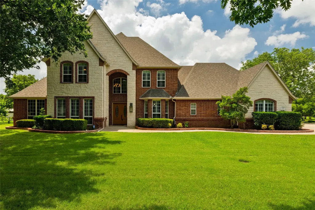 Keller TX, 1329 Shady Lane S