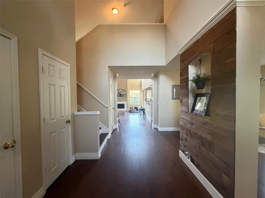 101 Silktree Court Lake Dallas TX 75065