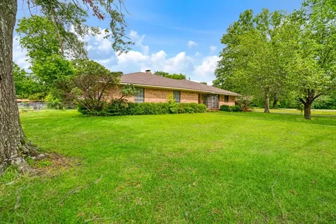 615 N Main Street Bogata TX 75417