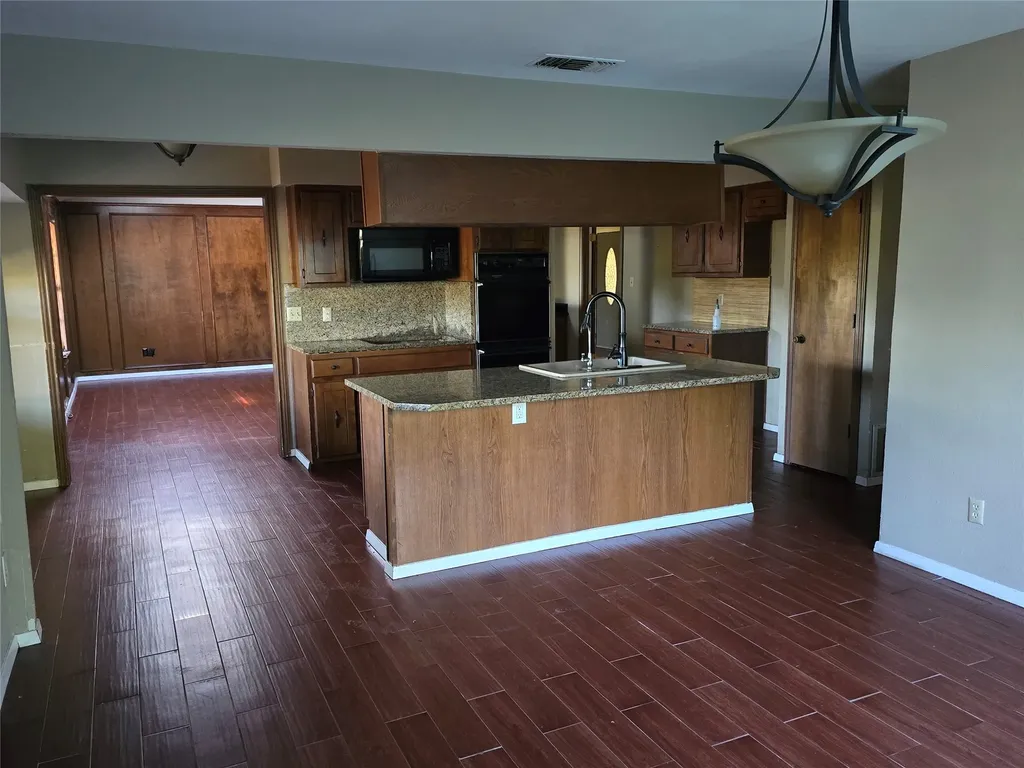 1100 Creek Bend Lane Lucas TX 75002