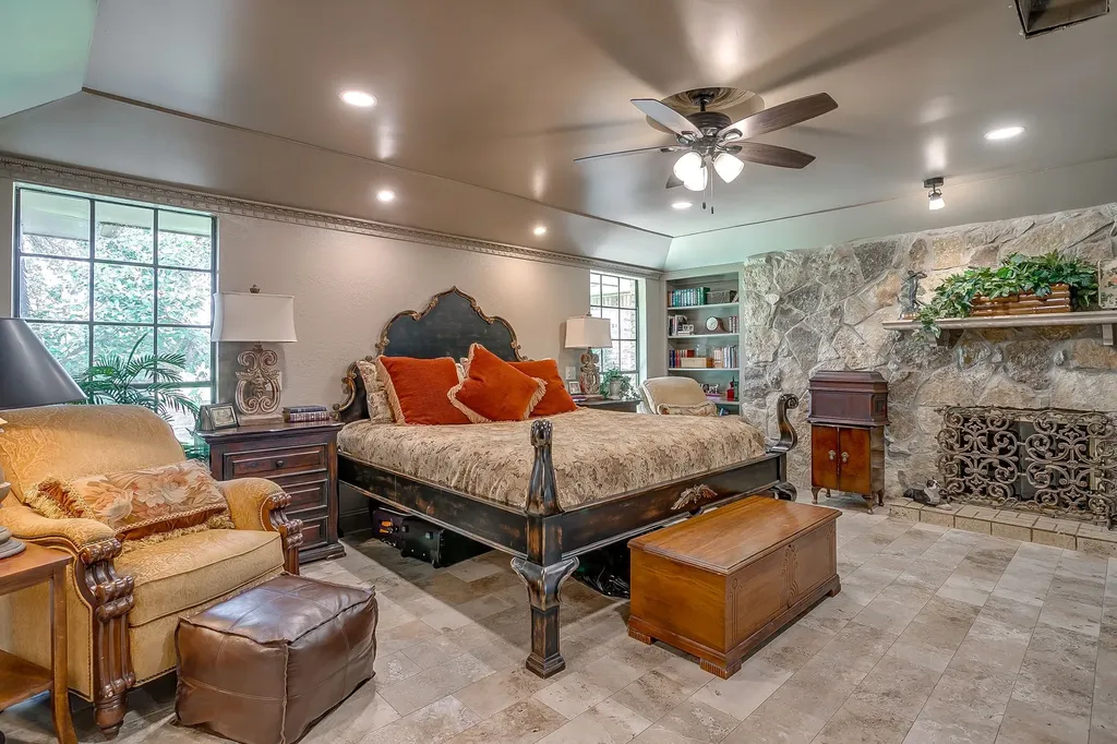 3929 Diamond Loch W North Richland Hills TX 76180