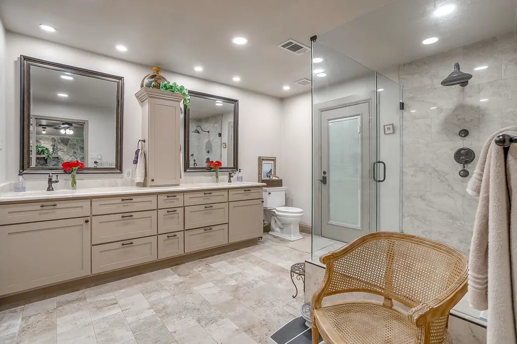 3929 Diamond Loch W North Richland Hills TX 76180