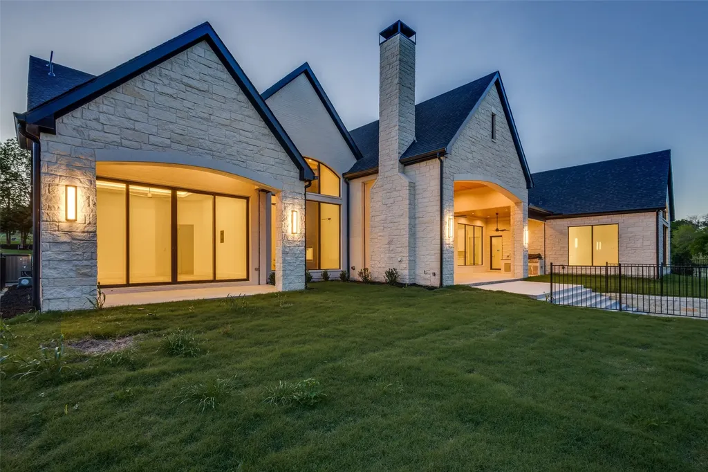 4636 Lake Breeze Drive Mckinney TX 75071