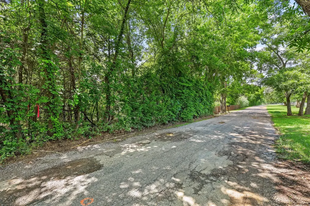 Tbd Roy Ayres Road Bells TX 75414