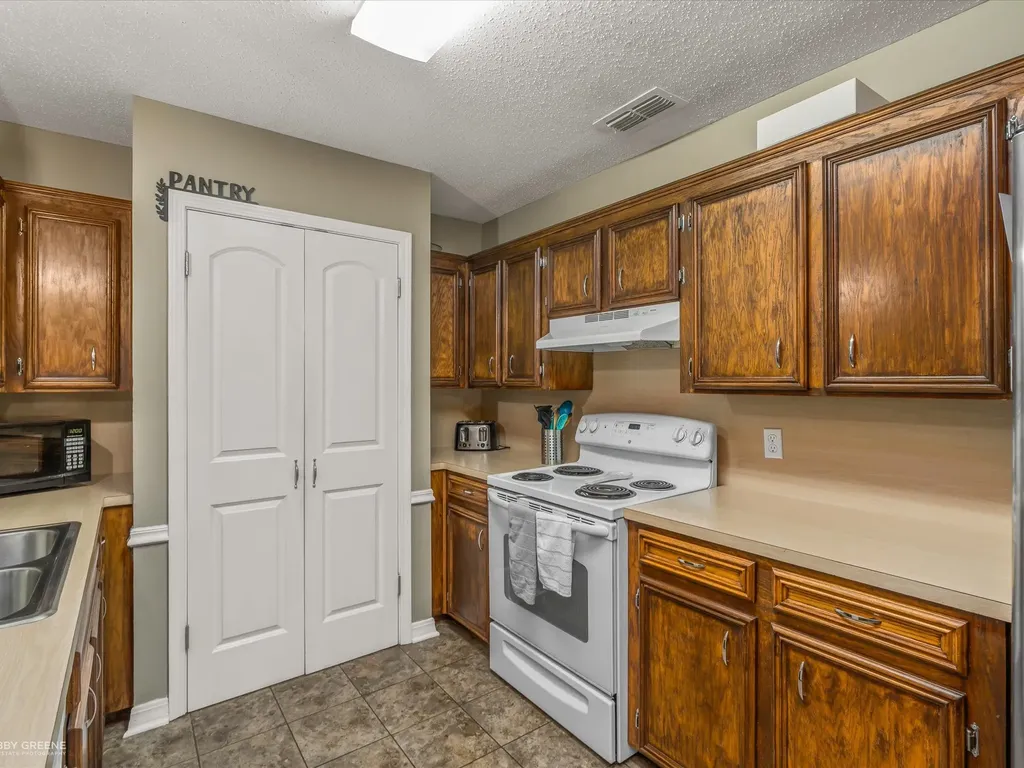 208 Boutte Circle Blanchard LA 71107