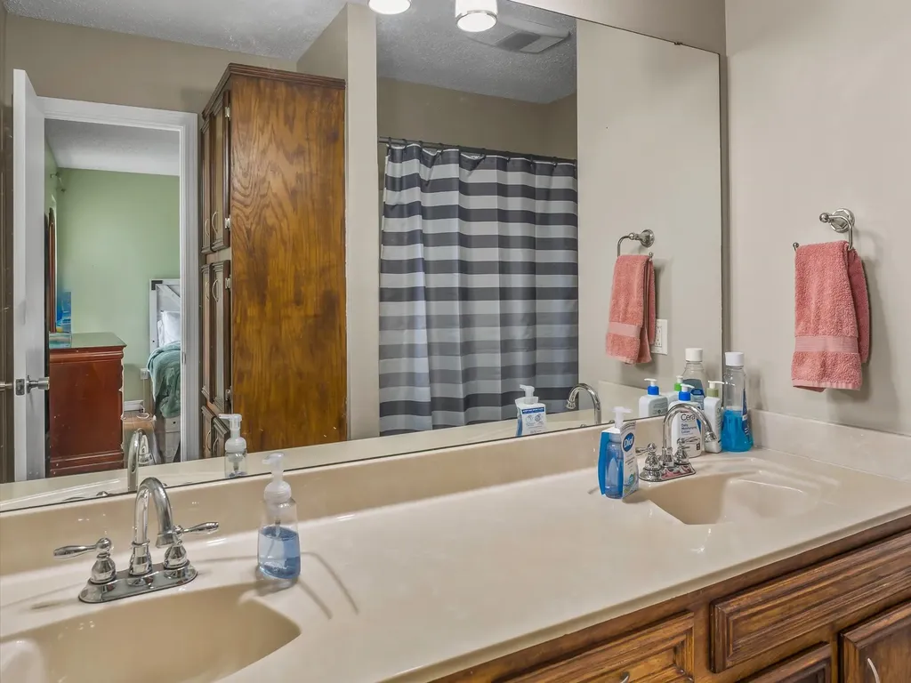 208 Boutte Circle Blanchard LA 71107