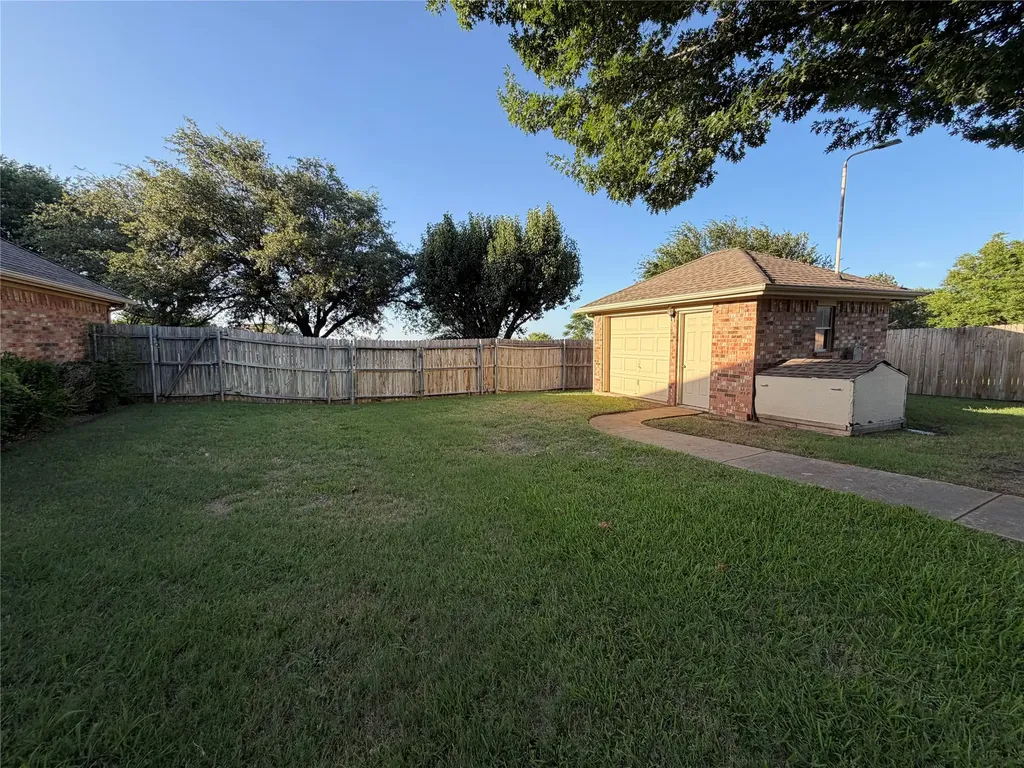 2117 Shorthorn Trail Crowley TX 76036