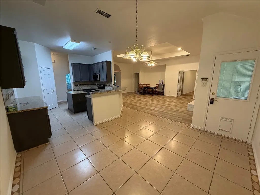 2117 Shorthorn Trail Crowley TX 76036