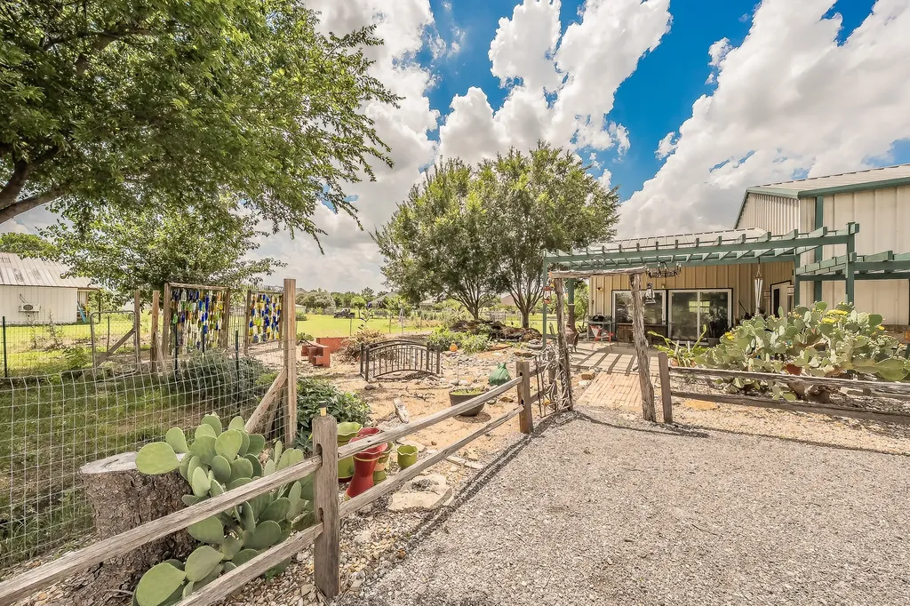 501 Country Lane Haslet TX 76052