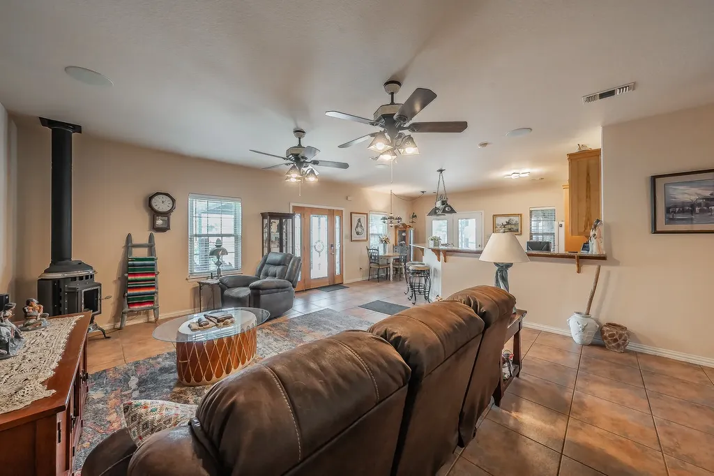 501 Country Lane Haslet TX 76052