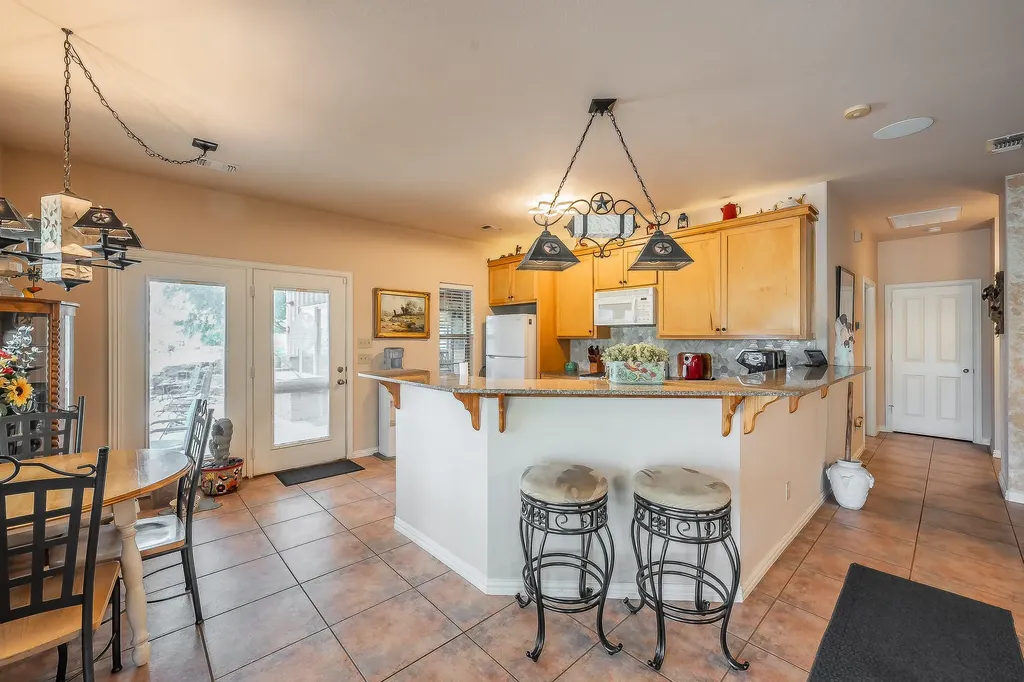 501 Country Lane Haslet TX 76052