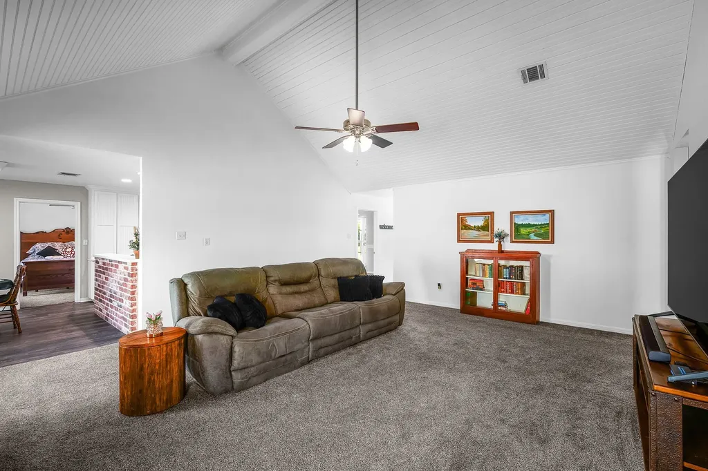 314 Jackson Heights Lorena TX 76655