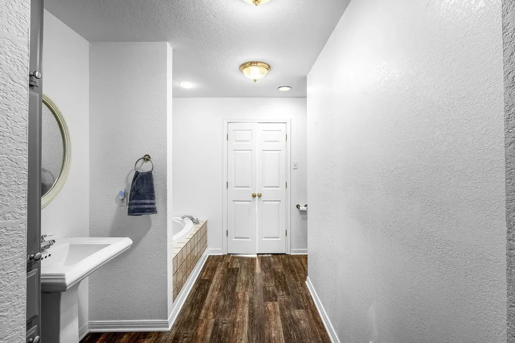 314 Jackson Heights Lorena TX 76655