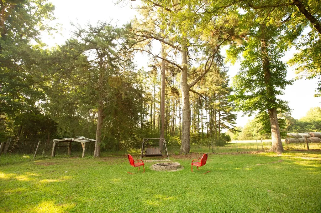 1211 An County Road 153 Palestine TX 75801