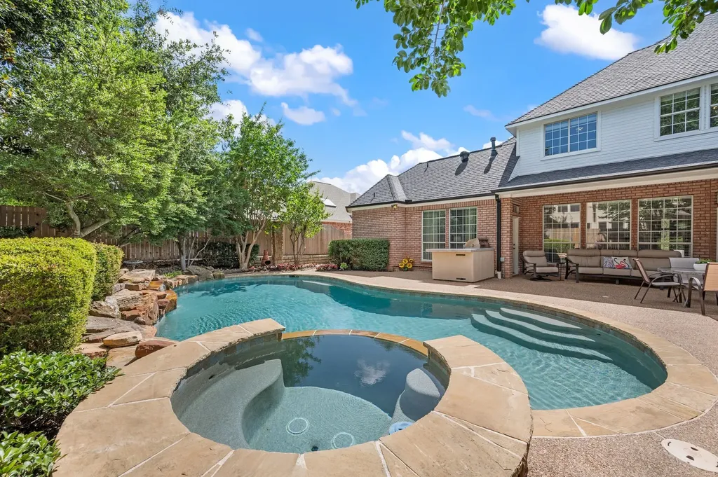 4111 Paddington Lane Colleyville TX 76034