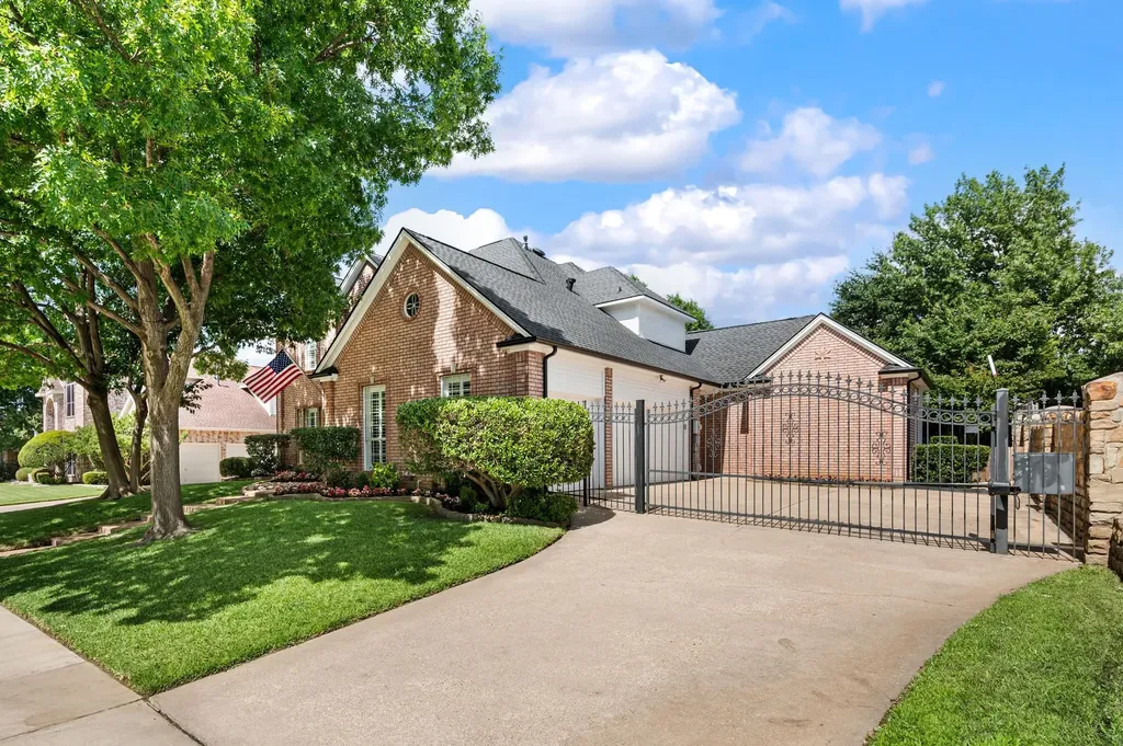 4111 Paddington Lane Colleyville TX 76034