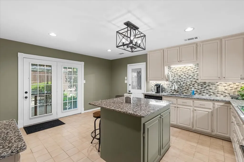 1604 Dogwood Trail Corsicana TX 75110
