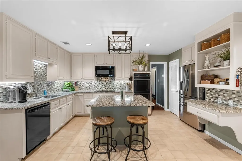 1604 Dogwood Trail Corsicana TX 75110